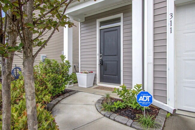 Foto del edificio - 311 Bear Paw Ln