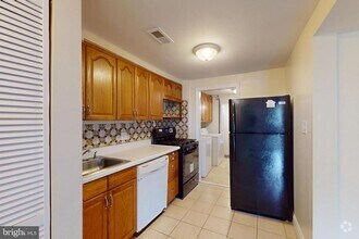 Building Photo - 8514 Chestnut Oak Rd