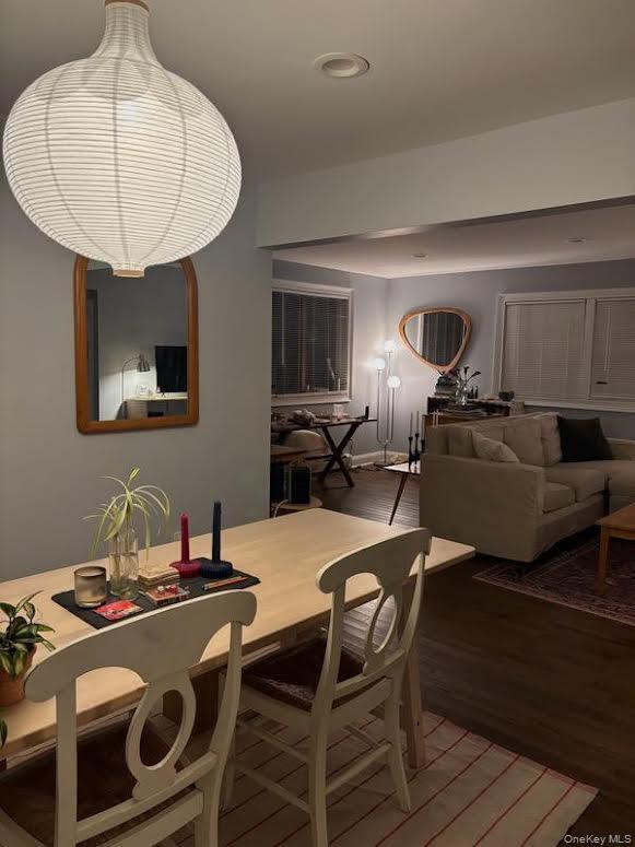 Foto del edificio - 61 Roosevelt Blvd