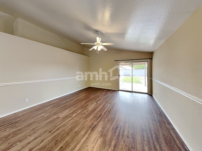 Building Photo - 426 S Luther