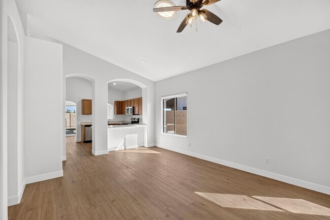 Building Photo - 20415 N 37th Ave