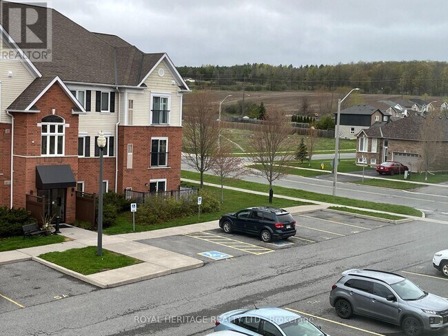 Photo du bâtiment - 306 Spillsbury Dr