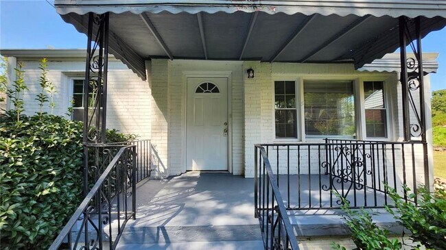 Foto del edificio - 5 Burbank Dr SW