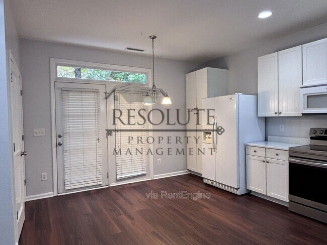 Foto del edificio - 3116 Rapid Falls Rd