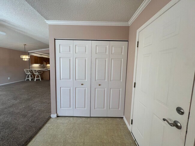 Foto del edificio - Beautiful 2-bedroom, 2-bathroom Townhome!
