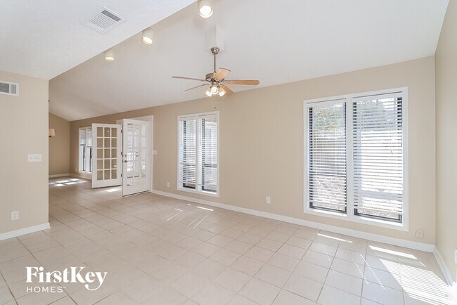 Building Photo - 2845 Forest Wood Dr