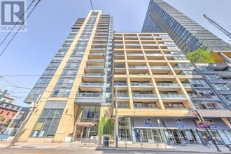 Building Photo - 438 King St W