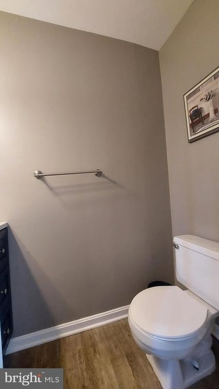 Foto del edificio - 6130 Old Landing Way