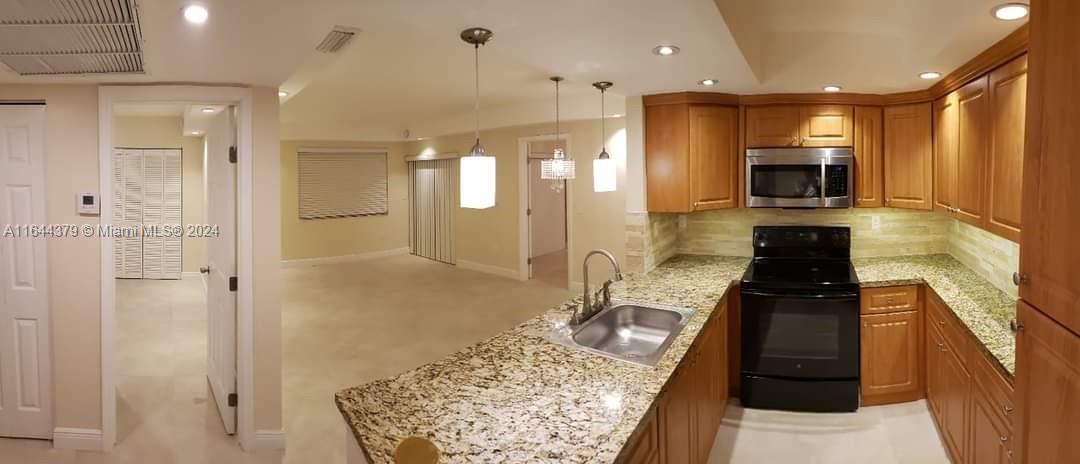 Primary Photo - 2720 W 63rd Pl