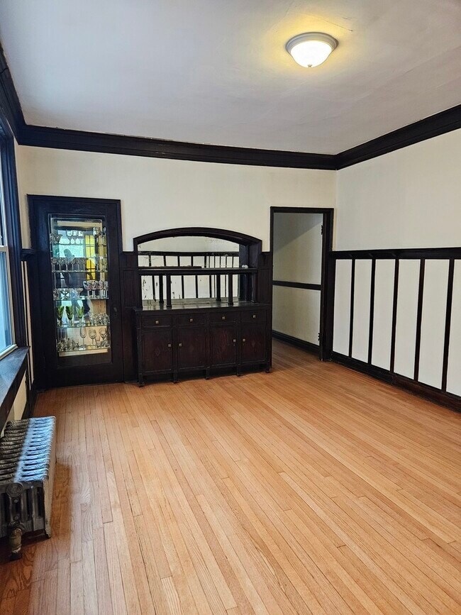 Foto del edificio - 4751 S Forrestville Ave