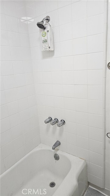 Building Photo - 209 S Reeves Dr