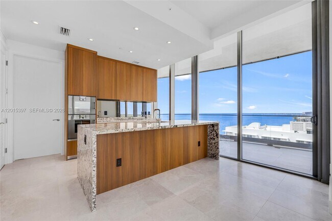 Foto del edificio - 175 SE 25th Rd