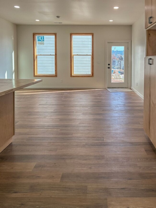 Foto del edificio - *** 3 Bedroom New Build In SE ! ONE MONTH FREE !!!!