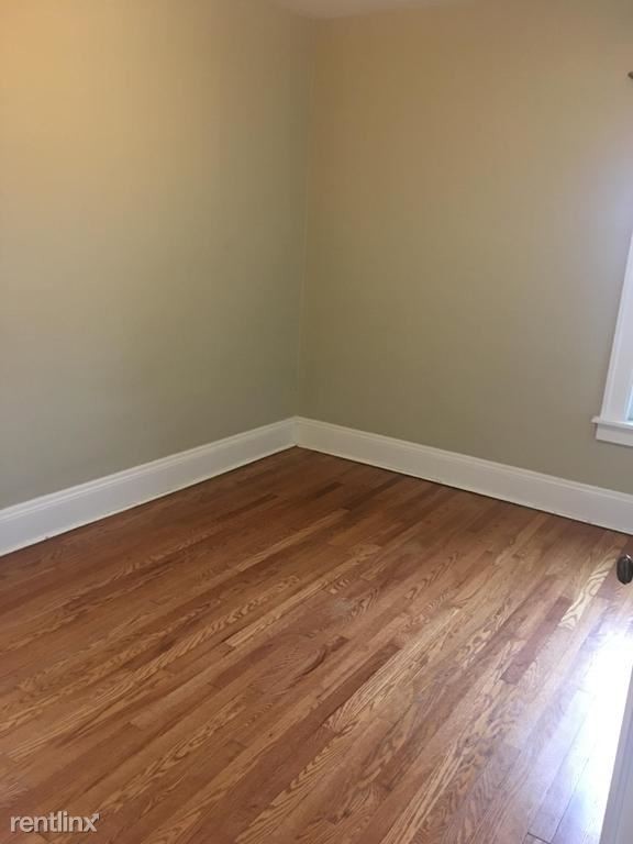 Building Photo - 2 br, 1 bath Apartment - 2632 E 128th St