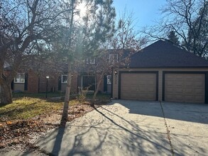 Building Photo - 2730 Gregory Dr S