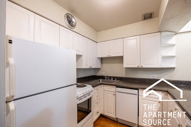 Foto del edificio - 1214 N La Salle Dr