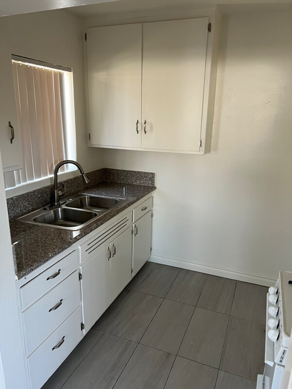 7003 Rita Ave Unit A, Huntington Park, CA 90255 Room for Rent in Huntington Park, CA