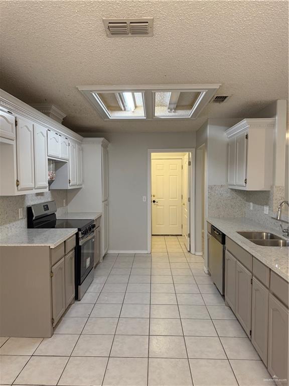 Foto del edificio - 12 Emory Ave