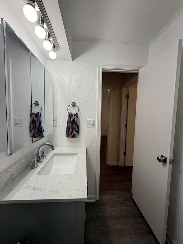 Foto del edificio - 12836 W 67th St