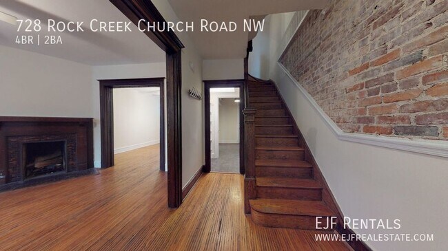 Building Photo - 728 Rock Creek Church Rd NW