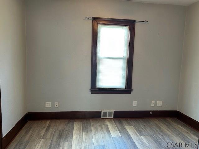 Foto del edificio - 407 Somerset Ave