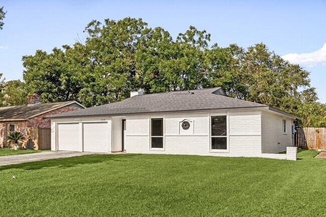 Building Photo - 6235 Weststar Ln