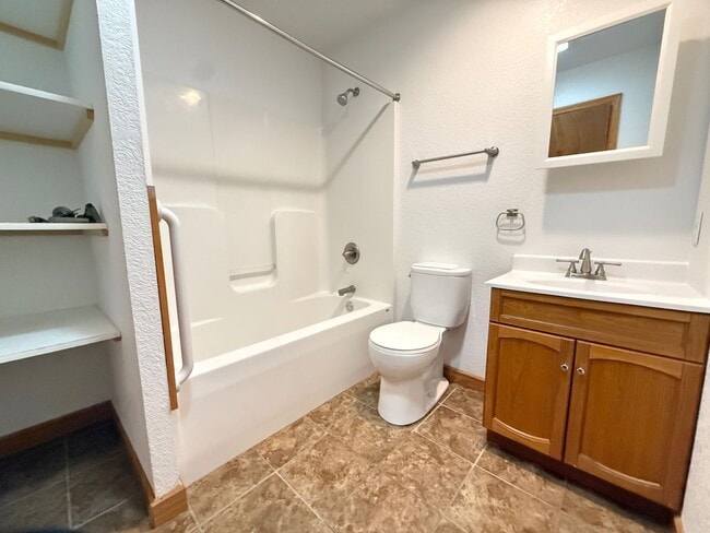 Building Photo - 1308 Trojan Rd