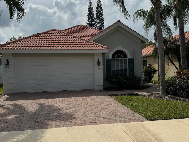 Foto principal - 788 SW Munjack Cir