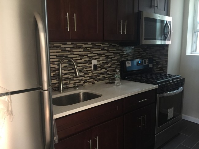 Foto del edificio - 294 Milford St