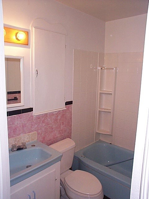 Foto del edificio - 4733 Adler Ave