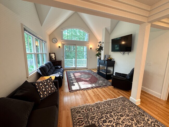 Foto del edificio - 31 Green Meadow Dr