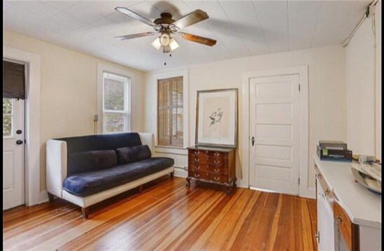 Foto del edificio - 420 S Vermont St