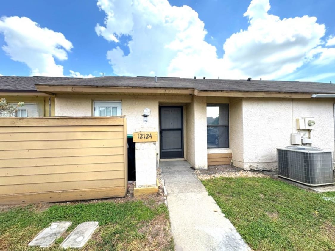 1-Story Home. Gated Community - 1-Story Home. Gated Community