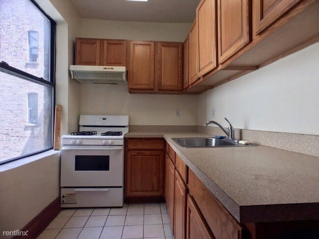Building Photo - 2 br, 1 bath Apartment - 67 W 108th St