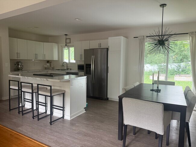 Foto del edificio - 1825 41st Ave NE