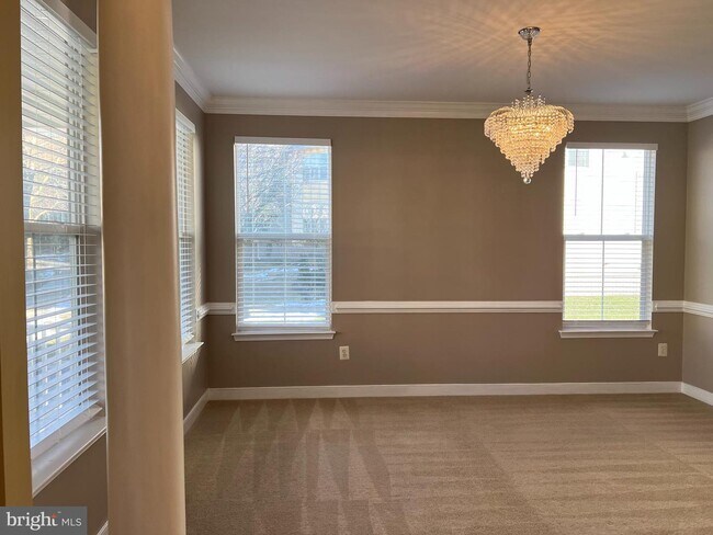 Building Photo - 3837 Braveheart Dr