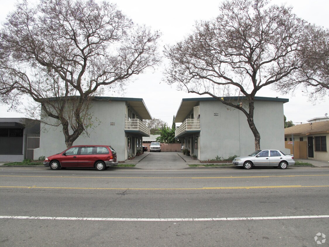 Building Photo - 5837-5841 Orange Ave