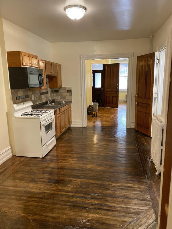 Building Photo - 1234 Perkiomen Ave
