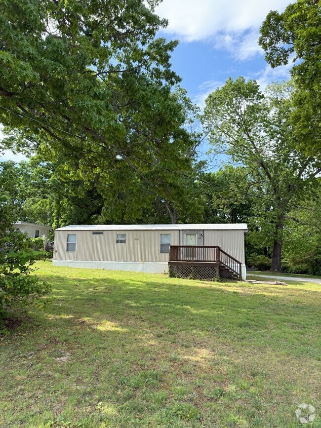 Building Photo - 2830 Waterlick Rd