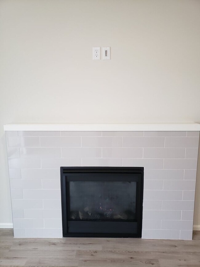 Foto del edificio - 4 bedrooms 1.75 baths! Located in The Pres...