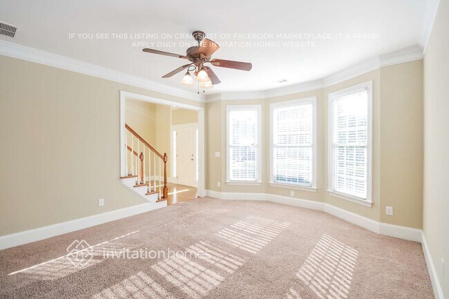 Foto del edificio - 734 Laurel W Ct