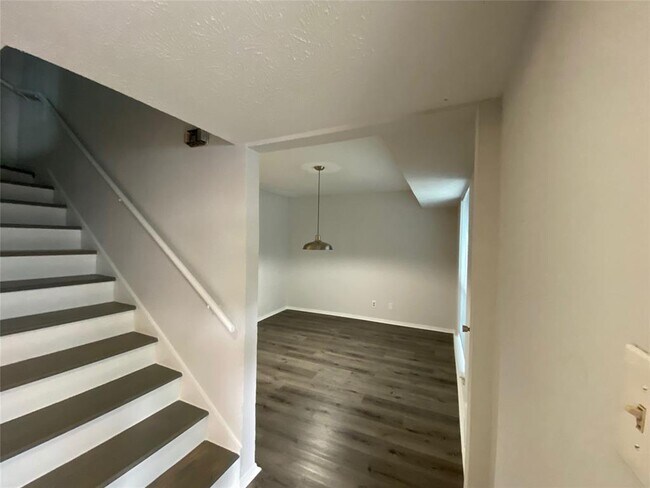 Building Photo - 3619 Rickshaw Dr