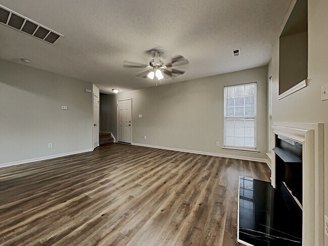 Building Photo - 9017 Shenington Pl