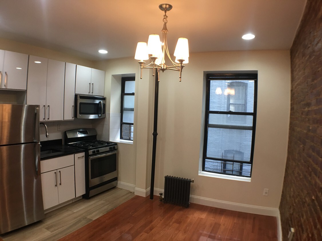 Primary Photo - 533 W 158th St