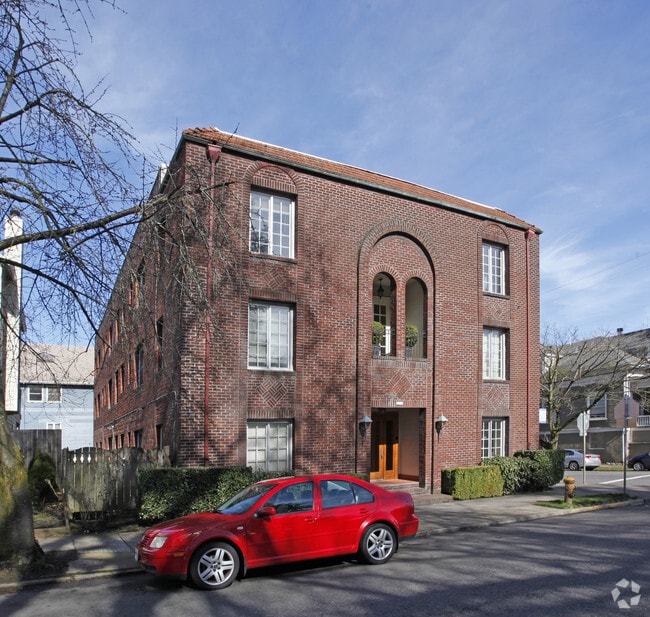 Building Photo - QUEEN ANNE APARTMENTS (SEVA01)