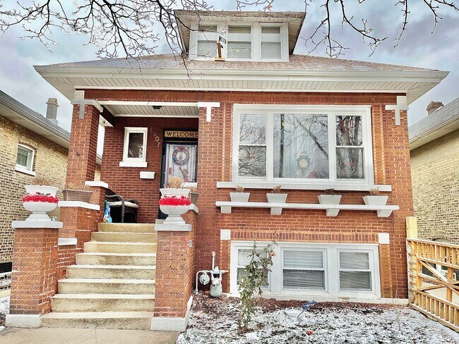 Building Photo - 1507 S 61st Ct