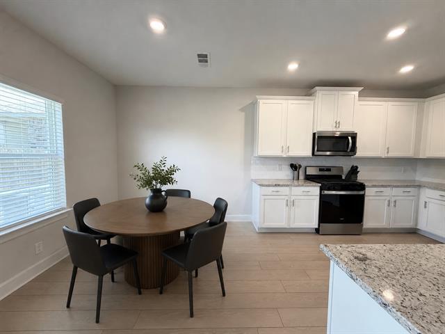 Building Photo - 1205 Ginsburg Ln