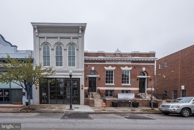 Building Photo - 904 Washington Blvd