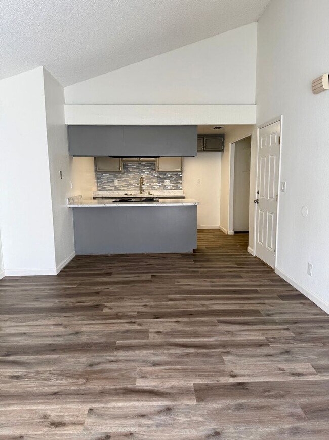 Foto del edificio - TROVITA-6816/6818