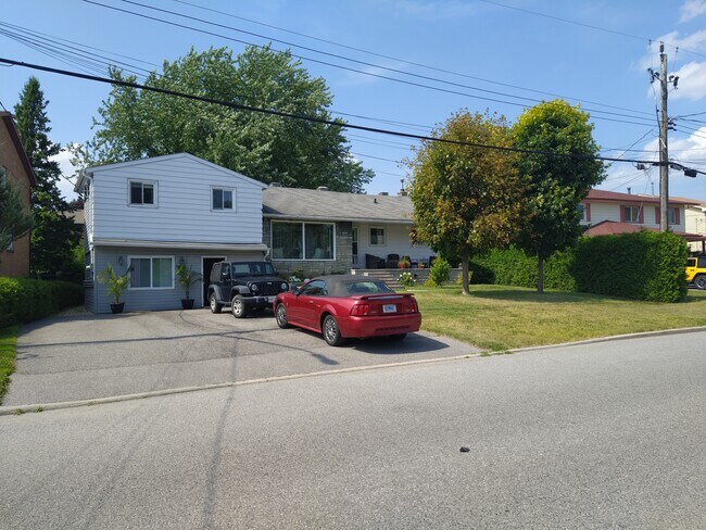 Photo du bâtiment - 1491 Goth Av